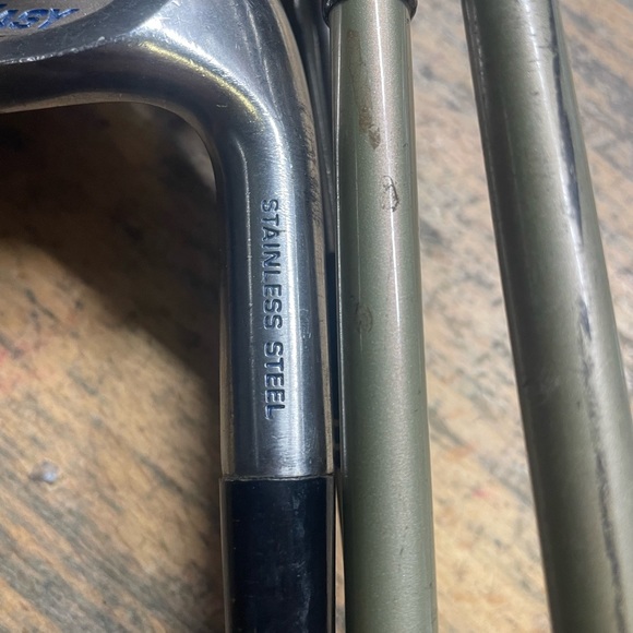 Ladies 5 Pc Iron Set Square Two LPGA In Right Hand
Graphite shafts - Picture 9 of 9